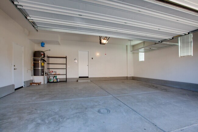 Building Photo - 5605 Estrella Wy