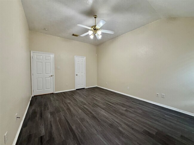 Building Photo - 6311 Rumford Ln