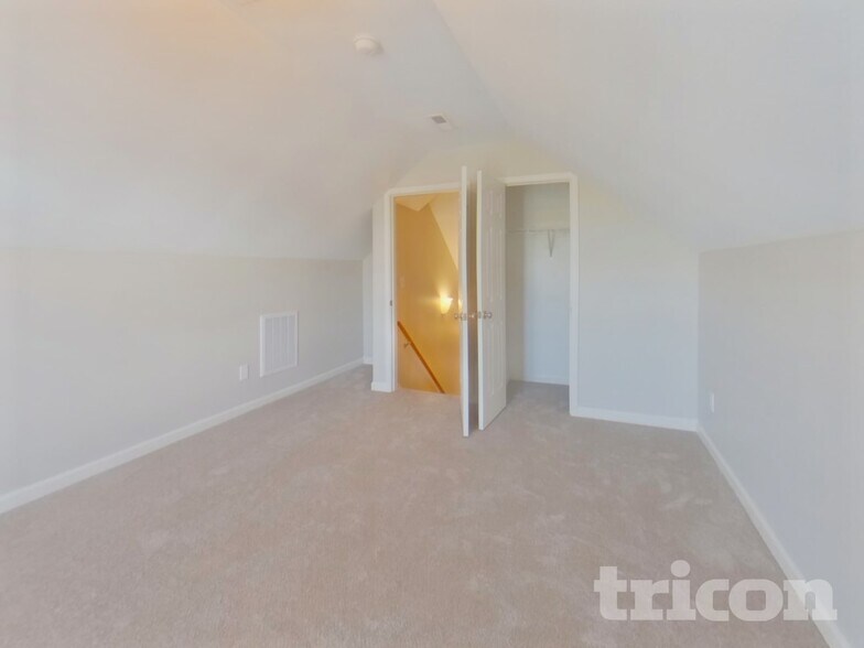 Building Photo - 3216 Laurenfields Way