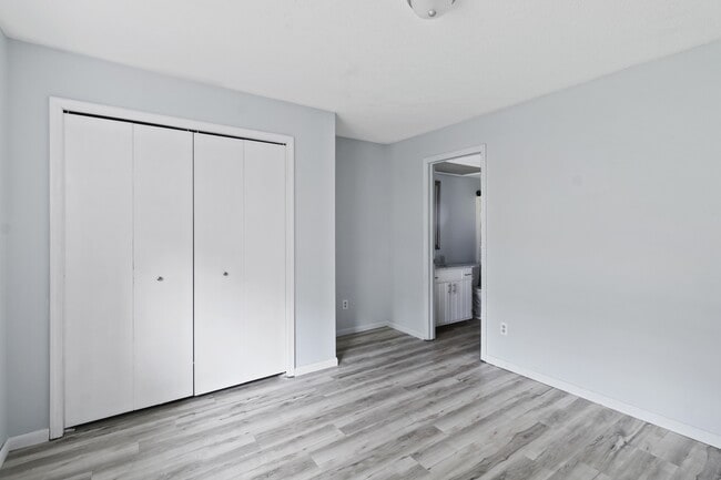 Building Photo - 1202 Dean Dr