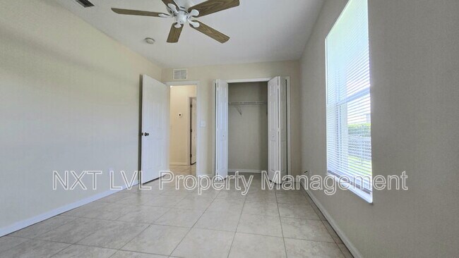 Building Photo - 342 NE 17th St