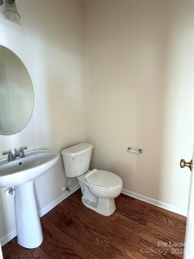 Building Photo - 7549 Bluff Point Ln