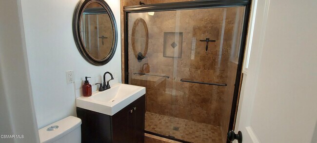 Building Photo - 2250 Magnolia St