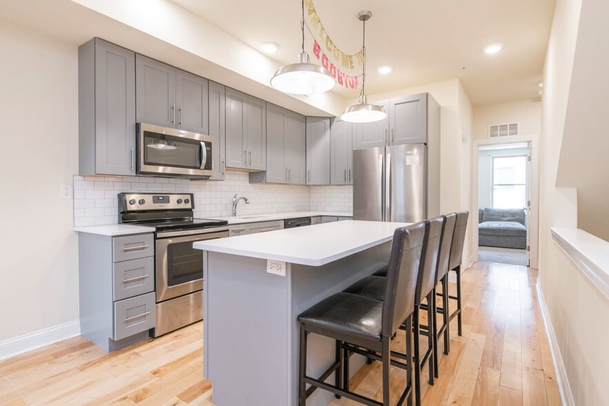 Primary Photo - 1825 N Bouvier St