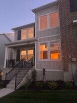 Building Photo - 1625 W Talus Ridge Dr