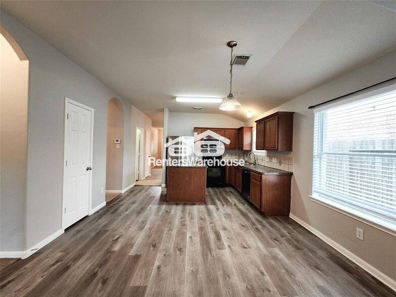 Building Photo - 2206 Wildbrook Canyon Ln