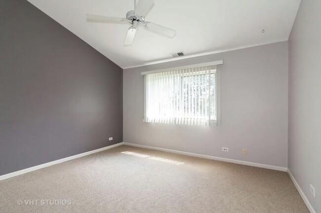 Building Photo - 1069 Ripple Ridge