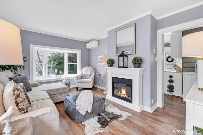 Building Photo - 132 Pequot Ave