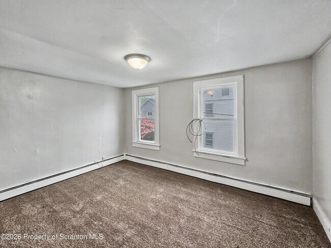 Building Photo - 109 Penn St