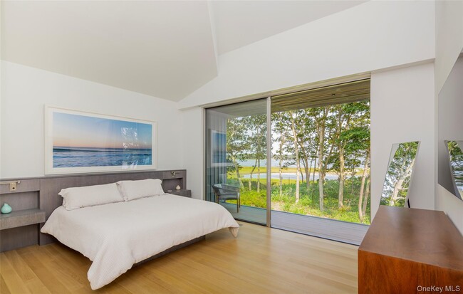 Building Photo - 47L S Ferry Rd