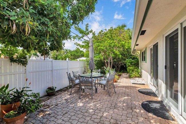 Building Photo - 10 Sailfish Ln