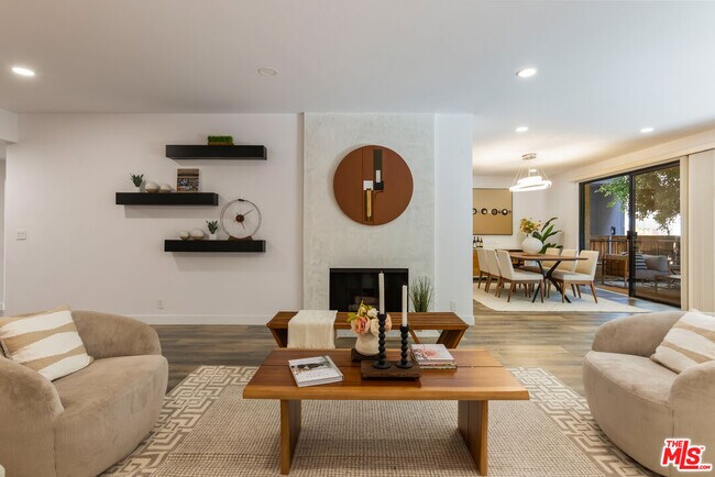 Building Photo - 1210 Kings Rd