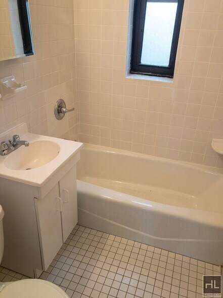 Building Photo - AMSTERDAM AVENUE