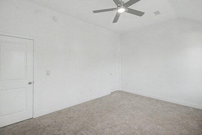 Building Photo - 248 Buckingham Dr