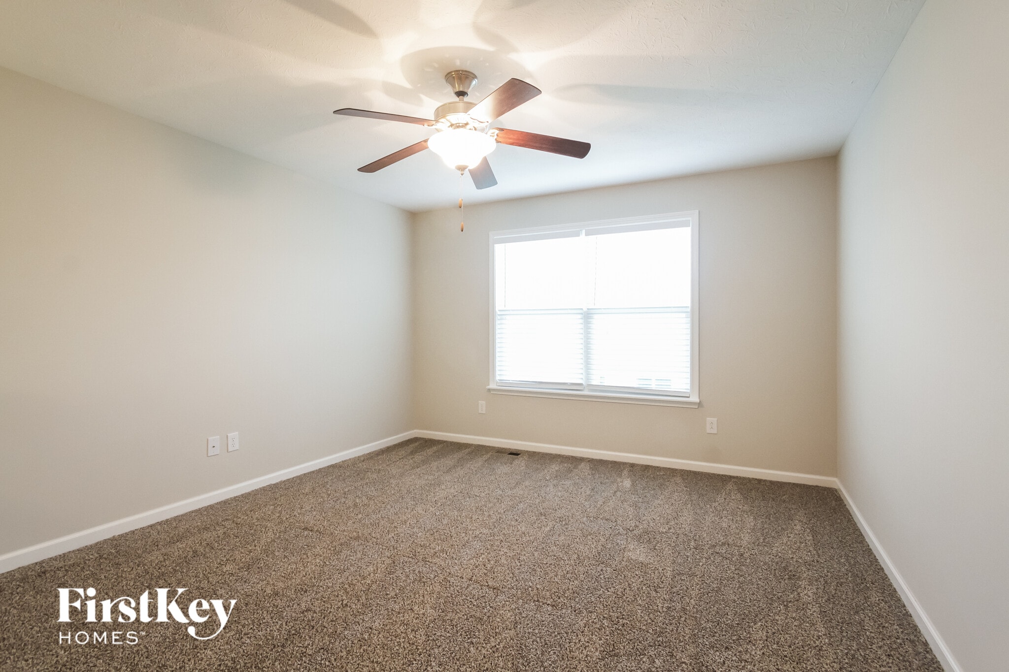 Building Photo - 5782 Open Fields Dr