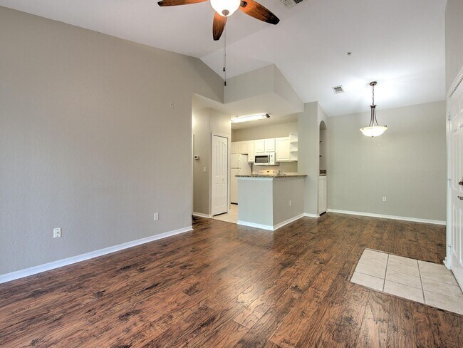 Building Photo - 5703 Legacy Crescent Pl