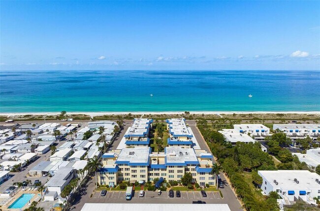 Building Photo - 3802 Gulf of Mexico Dr