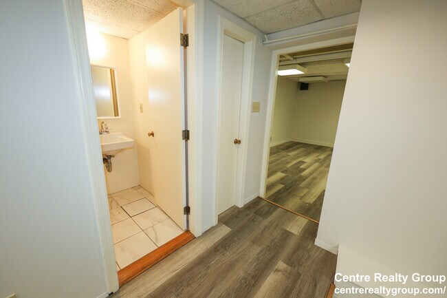 Building Photo - 1024 Chestnut St