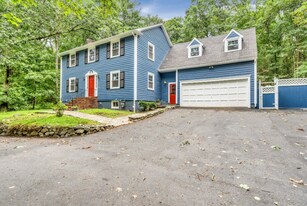 Building Photo - 821 Boston Post Rd