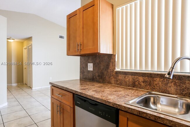 Building Photo - 4705 SW 143rd Ave