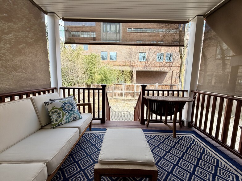 Building Photo - 13 Cottage Ave