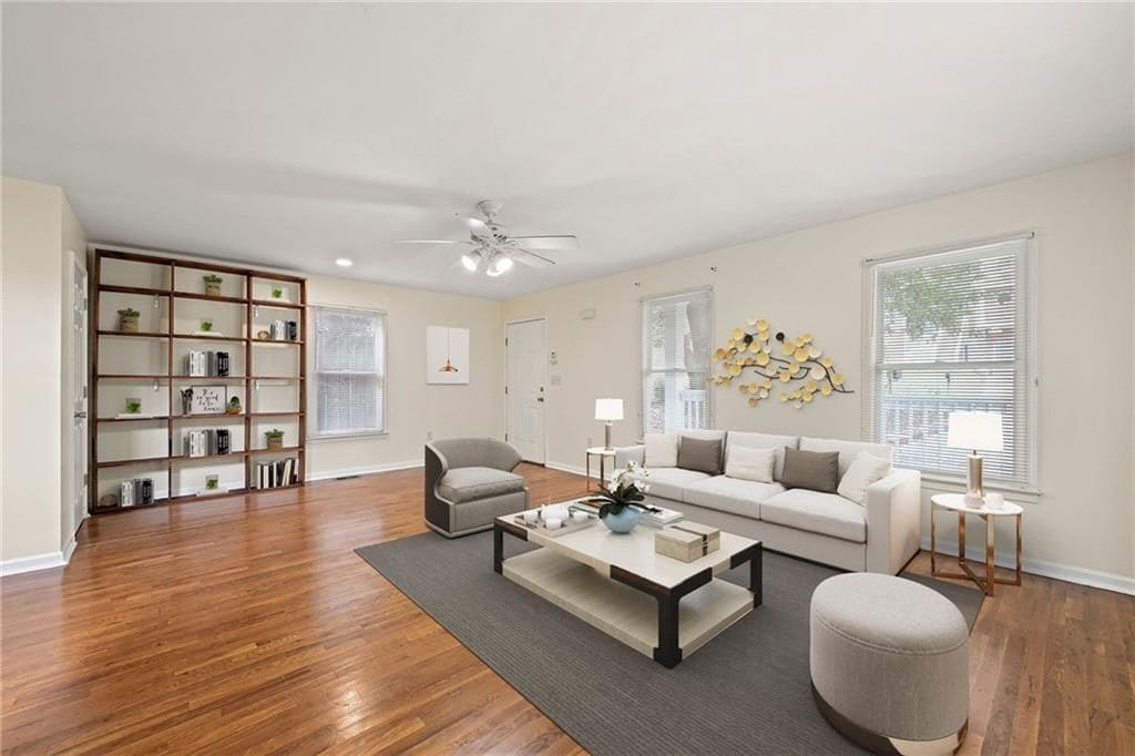 Building Photo - 247 Farrington Ave SE