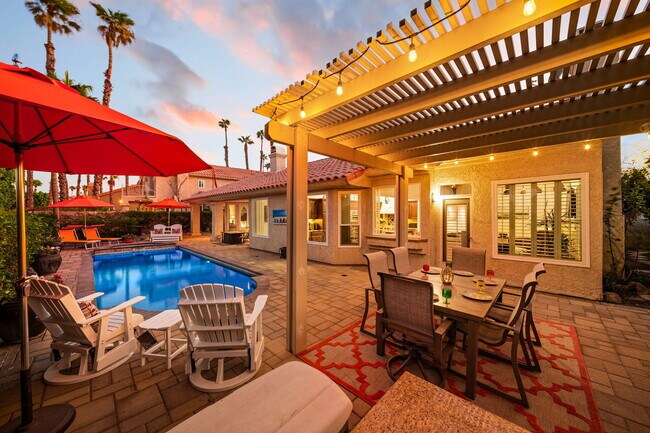 Building Photo - 370 Cypress Point Dr