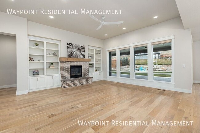 Building Photo - 3570 E Interstellar Ct