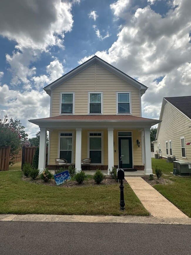 Primary Photo - 2BD/2.5BA Home Located in Harbor Town!