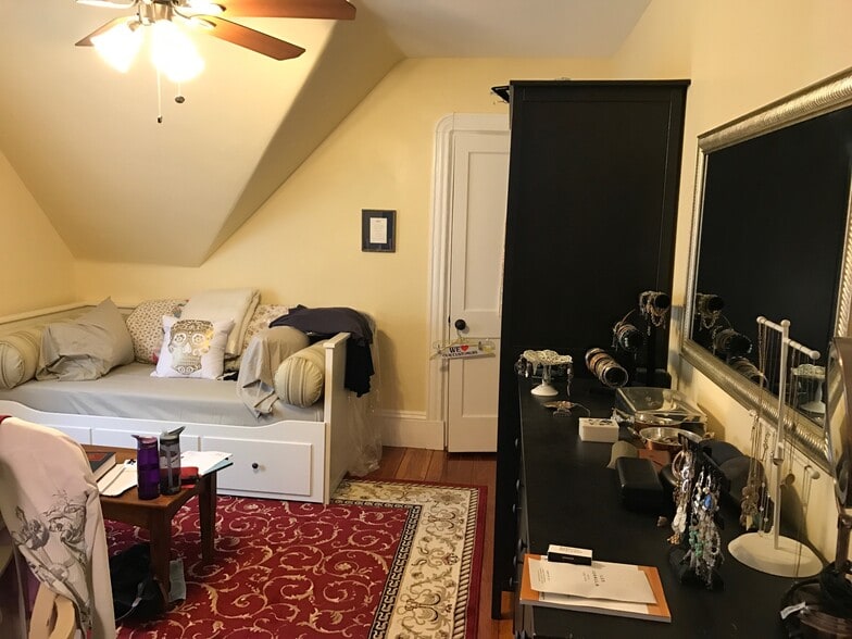 Building Photo - 21 Chandler St