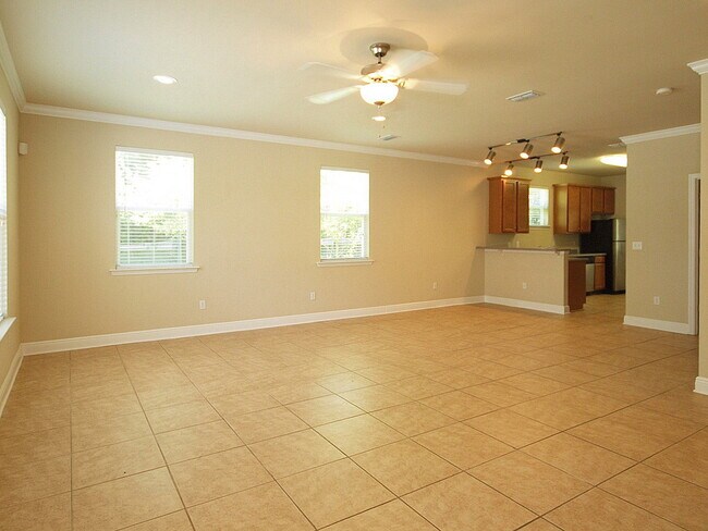 Building Photo - Hamptons on High – 4 Bedroom / 4 Bathroom Student Townhome Near FSU & TSC!