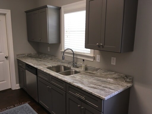 Building Photo - West End