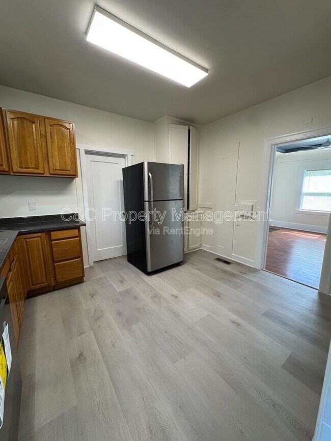 Building Photo - 1140 West St