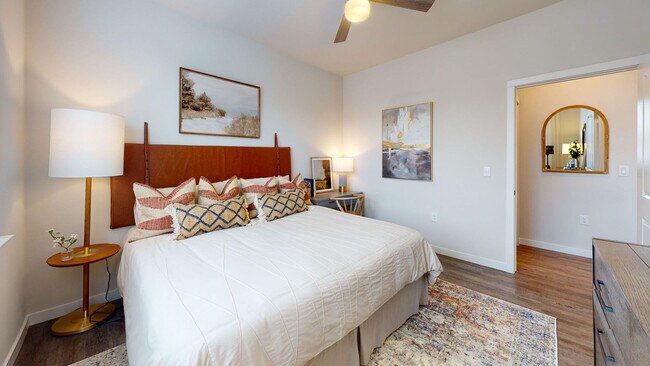 Building Photo - Lower Rents & 1 Month FREE – Move In Now!