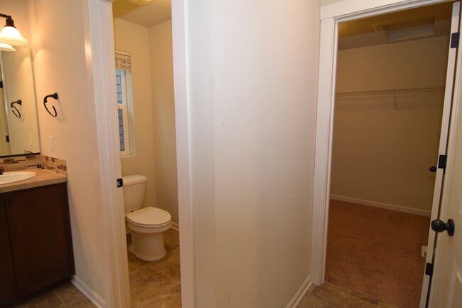 Building Photo - 9964 NW 307th Ave