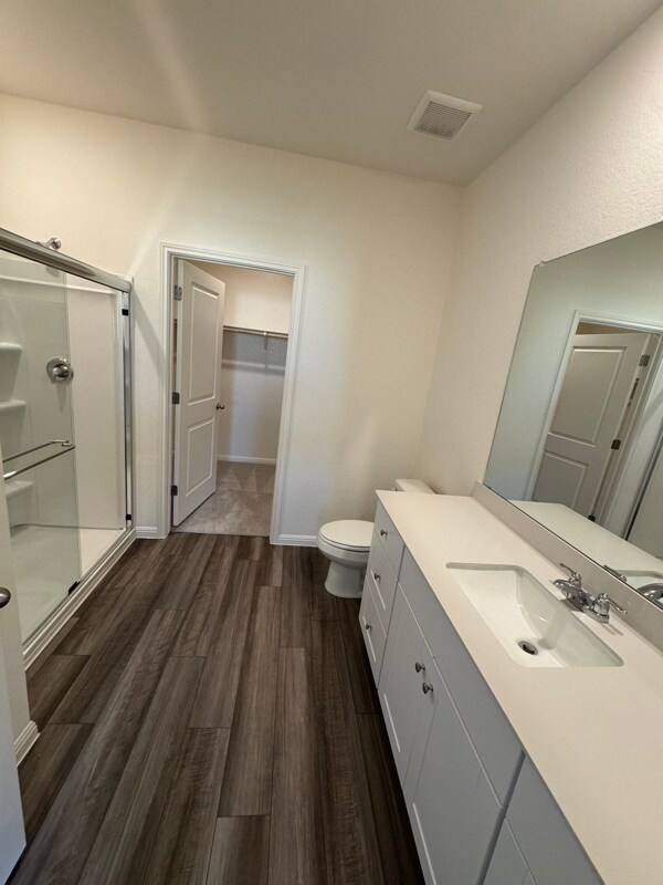 Building Photo - 207 Fox Hvn Rd