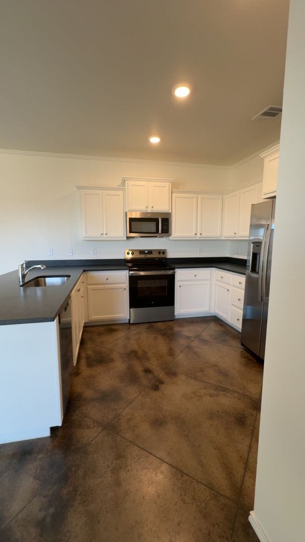 Building Photo - Stunning New 3/2 Townhomes