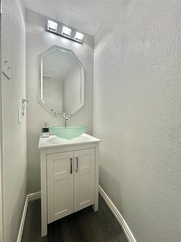 Building Photo - 5729 Christy Ln