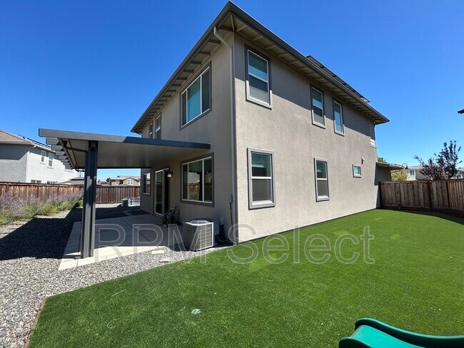 Building Photo - 5762 Caprice Ct