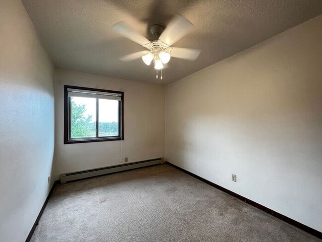 Building Photo - $1,050 | 2 Bedroom, 1 Bathroom Apartment | No Pets | Available for August 10th, 2026 Move In!