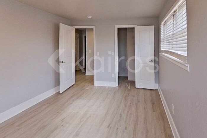 Building Photo - 4522 Chisholm Trail