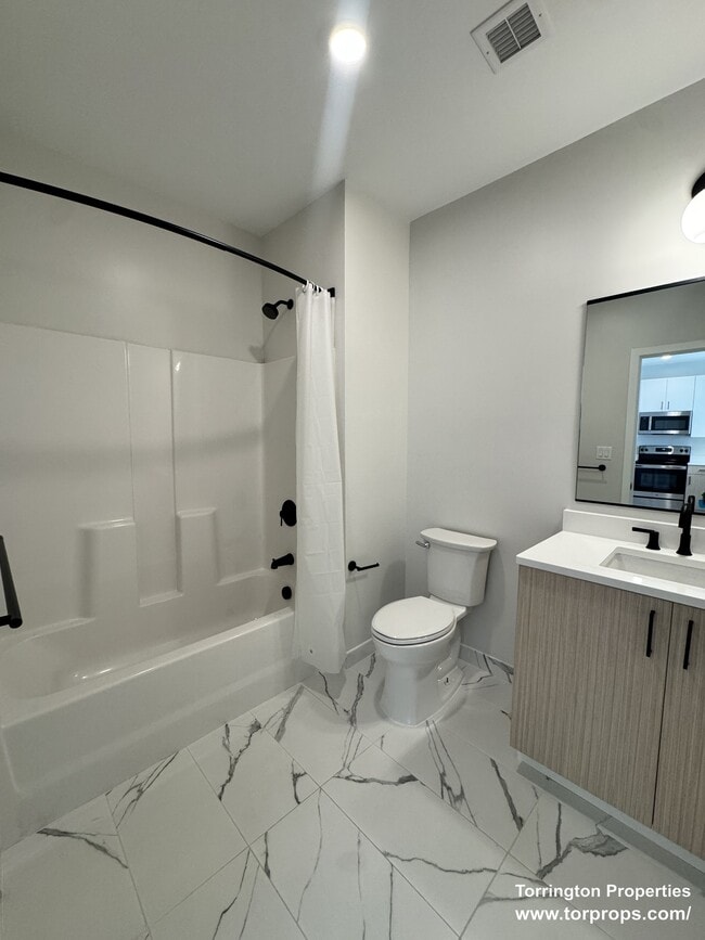 Building Photo - 289 Walk Hill St