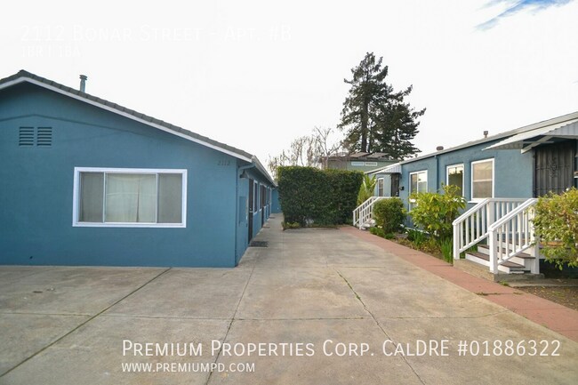 Building Photo - 2112 Bonar St