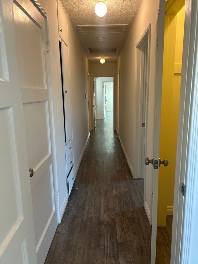 Building Photo - Spacious 3-Bed, 2-Bath Temple City House with 2-Car Garage