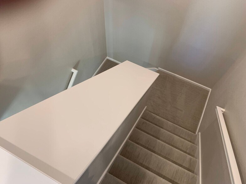 Building Photo - 7164 Bedlam Dr