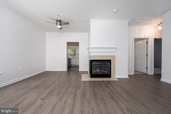 Building Photo - 921 Spinnaker Way