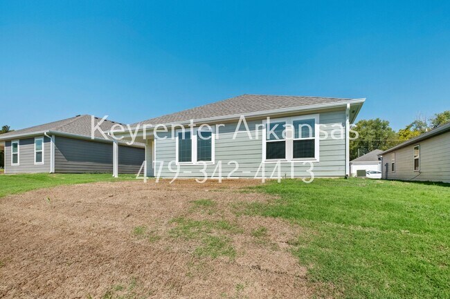 Building Photo - Beautiful, Brand New 4/2 in Gentry!