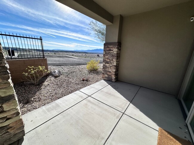 Building Photo - 1350 River Boat Dr