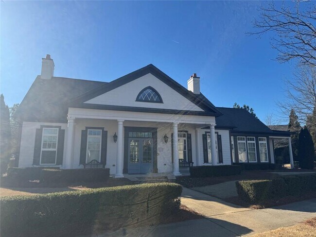 Building Photo - 2104 McFarlin Ln