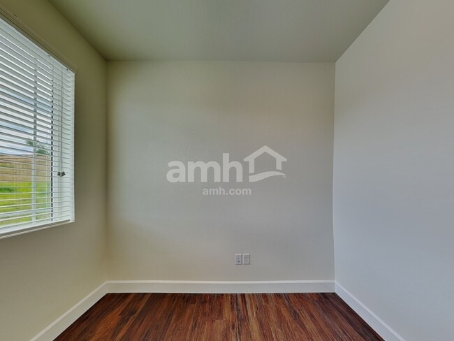 Building Photo - 15091 West 82nd Place